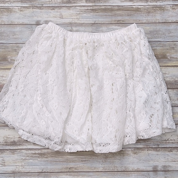 NEW H&M White Lace Top and Skirt Set US 6-8 Girls - Picture 4 of 8
